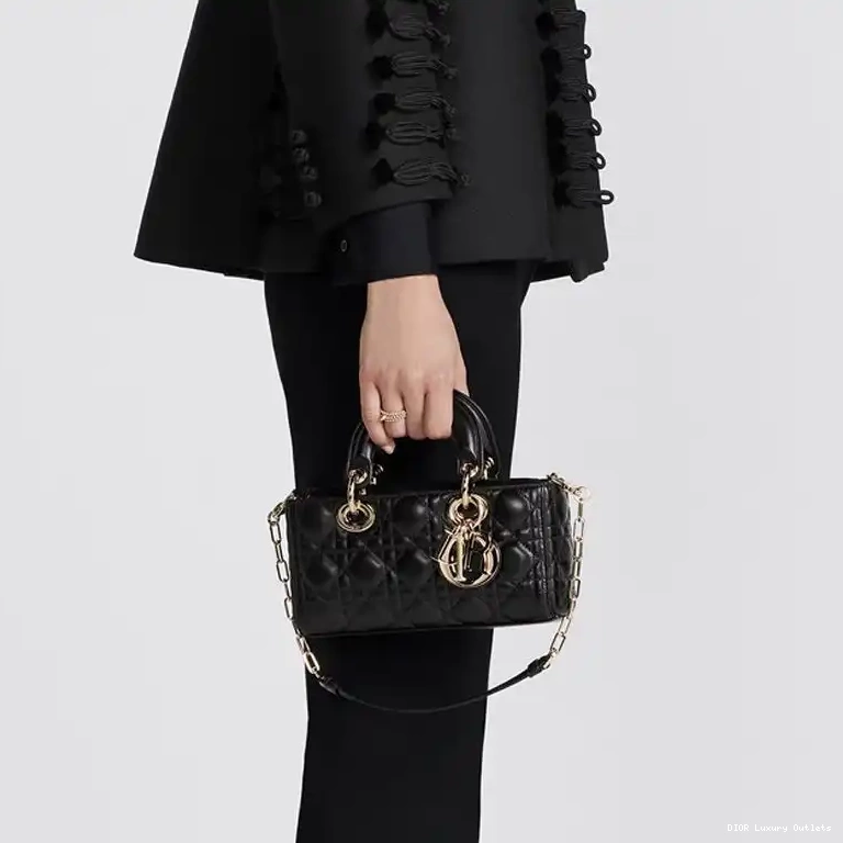 Cheap Black Lady Bag Calfskin Patent D-Joy Small Cannage 0704 Luxury